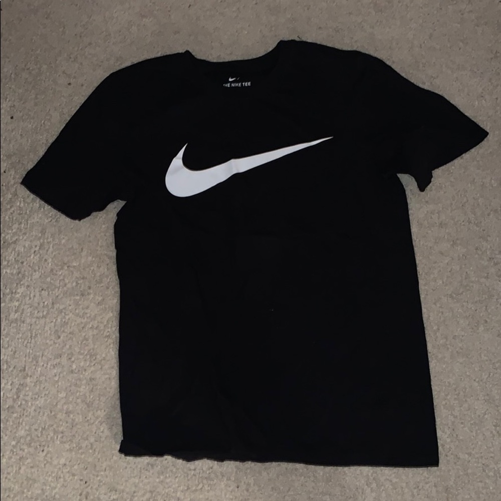 Men’s Nike t-shirt